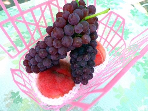 桃と葡萄のお土産